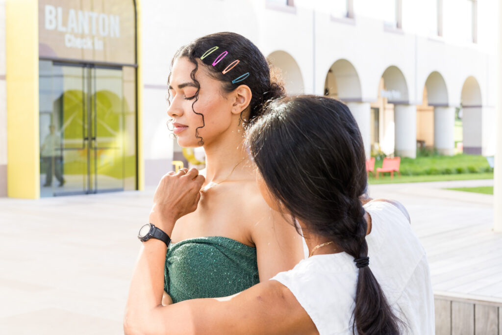 behind the scenes jewelry photography setup lighting